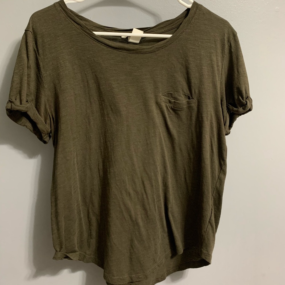 Short-sleeve shirt